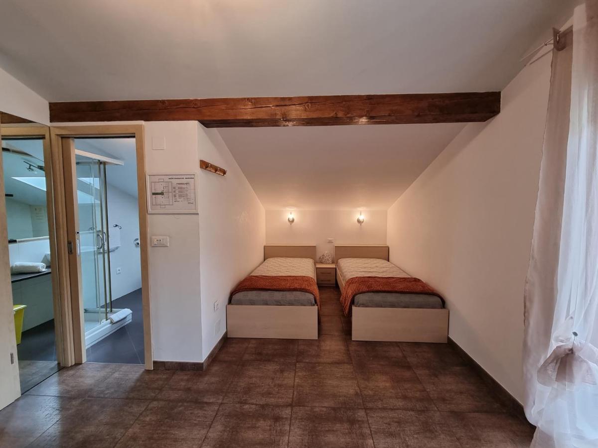 Apartment And Rooms Hisa Sonca Kobarid Extérieur photo
